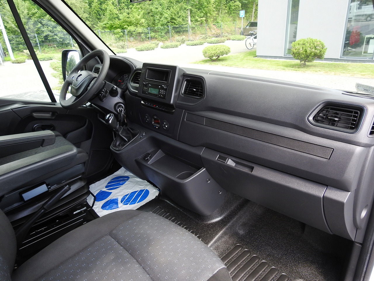 Plachtová dodávka OPEL MOVANO TARPAULIN 10 PALLETS WEBASTO CRUISE CONTROL AIR CONDITIONING PNEUMATICS 165HP: obrázok 35 Plachtová dodávka OPEL MOVANO TARPAULIN 10 PALLETS WEBASTO CRUISE CONTROL AIR CONDITIONING PNEUMATICS 165HP: obrázok 35