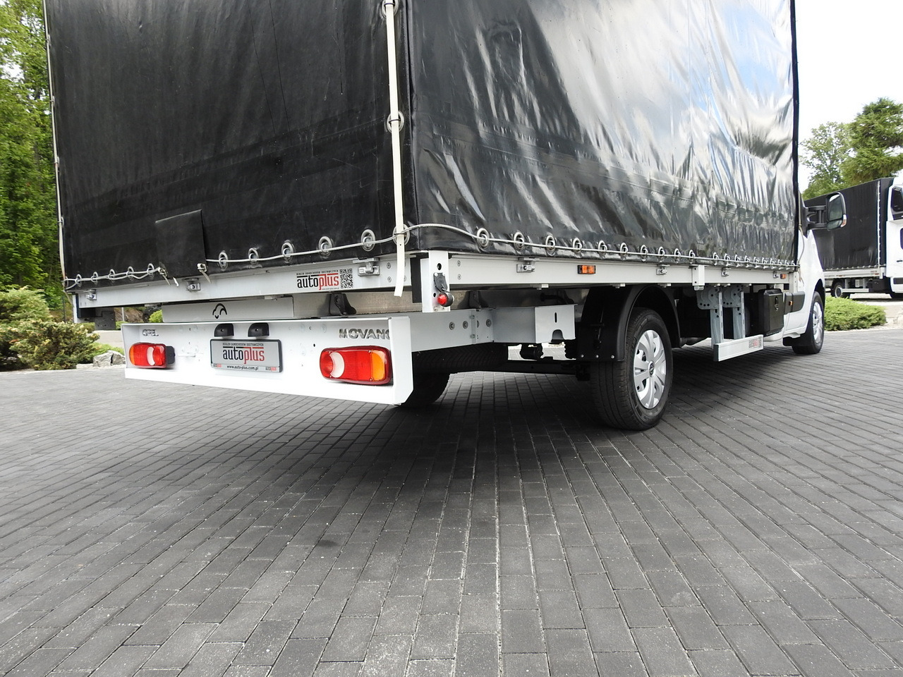 Plachtová dodávka OPEL MOVANO TARPAULIN 10 PALLETS WEBASTO CRUISE CONTROL AIR CONDITIONING PNEUMATICS 165HP: obrázok 24 Plachtová dodávka OPEL MOVANO TARPAULIN 10 PALLETS WEBASTO CRUISE CONTROL AIR CONDITIONING PNEUMATICS 165HP: obrázok 24