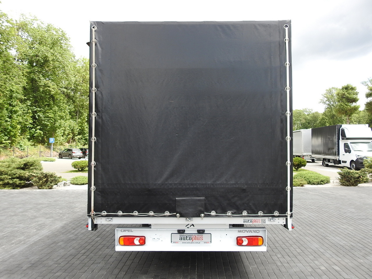 Plachtová dodávka OPEL MOVANO TARPAULIN 10 PALLETS WEBASTO CRUISE CONTROL AIR CONDITIONING PNEUMATICS 165HP: obrázok 11 Plachtová dodávka OPEL MOVANO TARPAULIN 10 PALLETS WEBASTO CRUISE CONTROL AIR CONDITIONING PNEUMATICS 165HP: obrázok 11