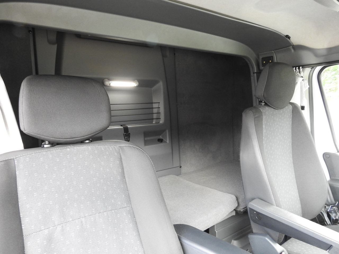 Plachtová dodávka OPEL MOVANO TARPAULIN 10 PALLETS WEBASTO CRUISE CONTROL AIR CONDITIONING PNEUMATICS 165HP: obrázok 37 Plachtová dodávka OPEL MOVANO TARPAULIN 10 PALLETS WEBASTO CRUISE CONTROL AIR CONDITIONING PNEUMATICS 165HP: obrázok 37