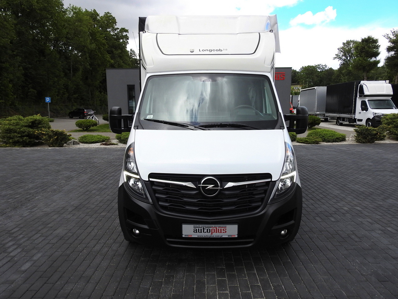 Plachtová dodávka OPEL MOVANO TARPAULIN 10 PALLETS WEBASTO CRUISE CONTROL AIR CONDITIONING PNEUMATICS 165HP: obrázok 5 Plachtová dodávka OPEL MOVANO TARPAULIN 10 PALLETS WEBASTO CRUISE CONTROL AIR CONDITIONING PNEUMATICS 165HP: obrázok 5