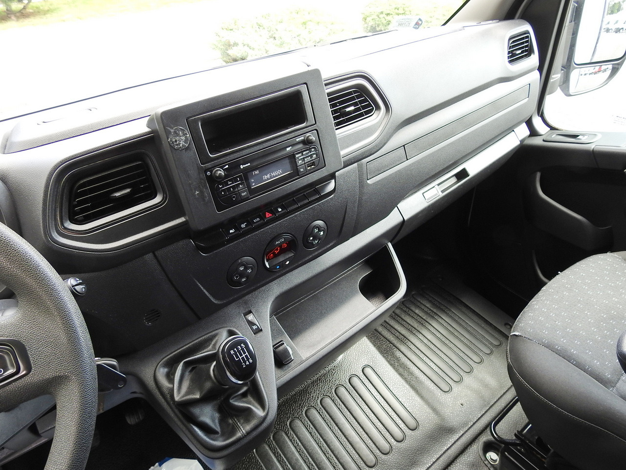 Plachtová dodávka OPEL MOVANO TARPAULIN 10 PALLETS WEBASTO CRUISE CONTROL AIR CONDITIONING PNEUMATICS 165HP: obrázok 30 Plachtová dodávka OPEL MOVANO TARPAULIN 10 PALLETS WEBASTO CRUISE CONTROL AIR CONDITIONING PNEUMATICS 165HP: obrázok 30