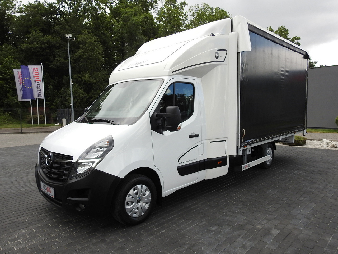 Plachtová dodávka OPEL MOVANO TARPAULIN 10 PALLETS WEBASTO CRUISE CONTROL AIR CONDITIONING PNEUMATICS 165HP: obrázok 6 Plachtová dodávka OPEL MOVANO TARPAULIN 10 PALLETS WEBASTO CRUISE CONTROL AIR CONDITIONING PNEUMATICS 165HP: obrázok 6