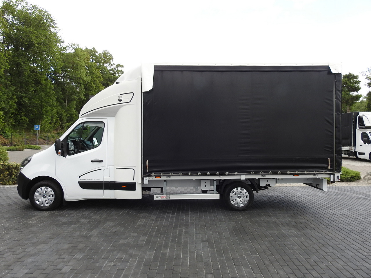 Plachtová dodávka OPEL MOVANO TARPAULIN 10 PALLETS WEBASTO CRUISE CONTROL AIR CONDITIONING PNEUMATICS 165HP: obrázok 9 Plachtová dodávka OPEL MOVANO TARPAULIN 10 PALLETS WEBASTO CRUISE CONTROL AIR CONDITIONING PNEUMATICS 165HP: obrázok 9