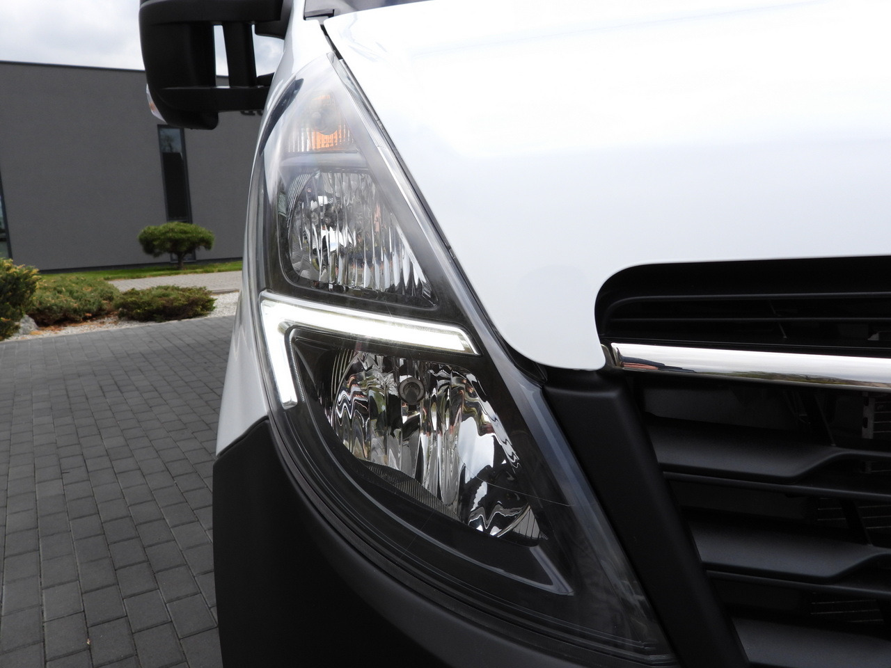 Plachtová dodávka OPEL MOVANO TARPAULIN 10 PALLETS WEBASTO CRUISE CONTROL LED LIGHTS PNEUMATICS AIR CONDITIONING 165HP: obrázok 21 Plachtová dodávka OPEL MOVANO TARPAULIN 10 PALLETS WEBASTO CRUISE CONTROL LED LIGHTS PNEUMATICS AIR CONDITIONING 165HP: obrázok 21