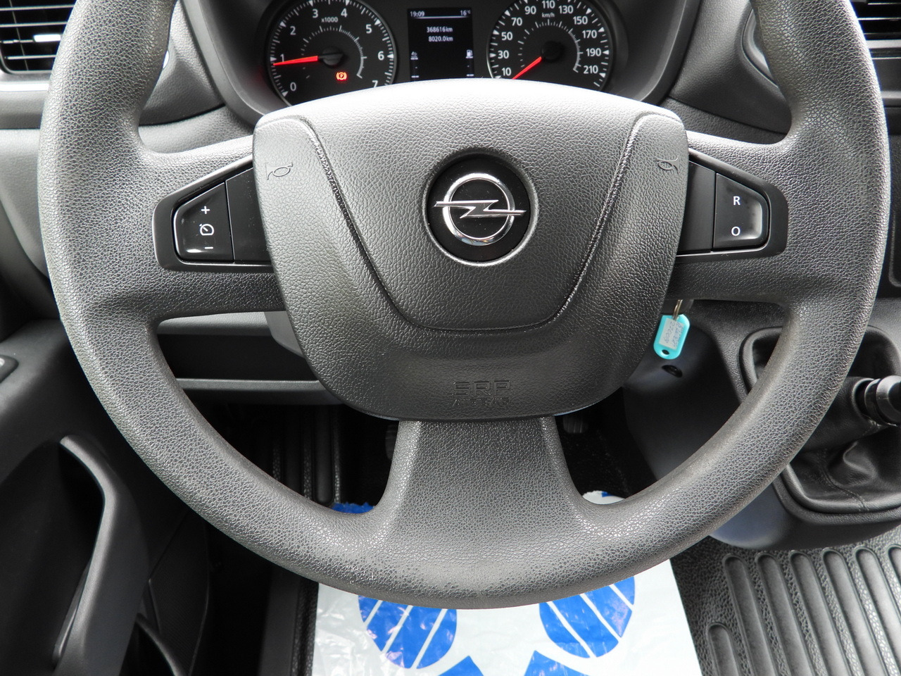 Plachtová dodávka OPEL MOVANO TARPAULIN 10 PALLETS WEBASTO CRUISE CONTROL LED LIGHTS PNEUMATICS AIR CONDITIONING 165HP: obrázok 34 Plachtová dodávka OPEL MOVANO TARPAULIN 10 PALLETS WEBASTO CRUISE CONTROL LED LIGHTS PNEUMATICS AIR CONDITIONING 165HP: obrázok 34