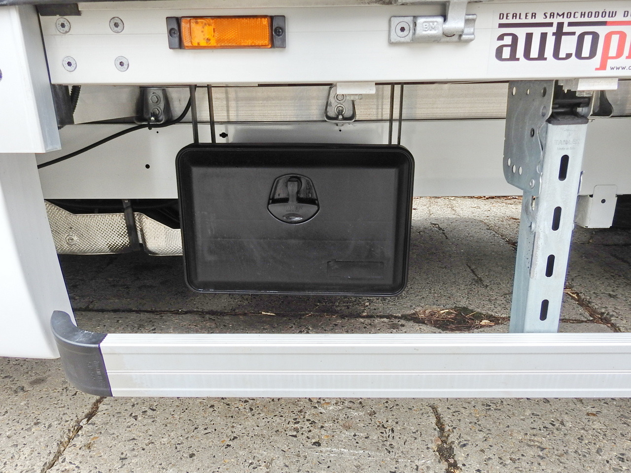 Plachtová dodávka OPEL MOVANO TARPAULIN 10 PALLETS WEBASTO CRUISE CONTROL NAVIGATION AIR CONDITIONING LED LIGHTS PNEUMATICS 165HP: obrázok 24 Plachtová dodávka OPEL MOVANO TARPAULIN 10 PALLETS WEBASTO CRUISE CONTROL NAVIGATION AIR CONDITIONING LED LIGHTS PNEUMATICS 165HP: obrázok 24