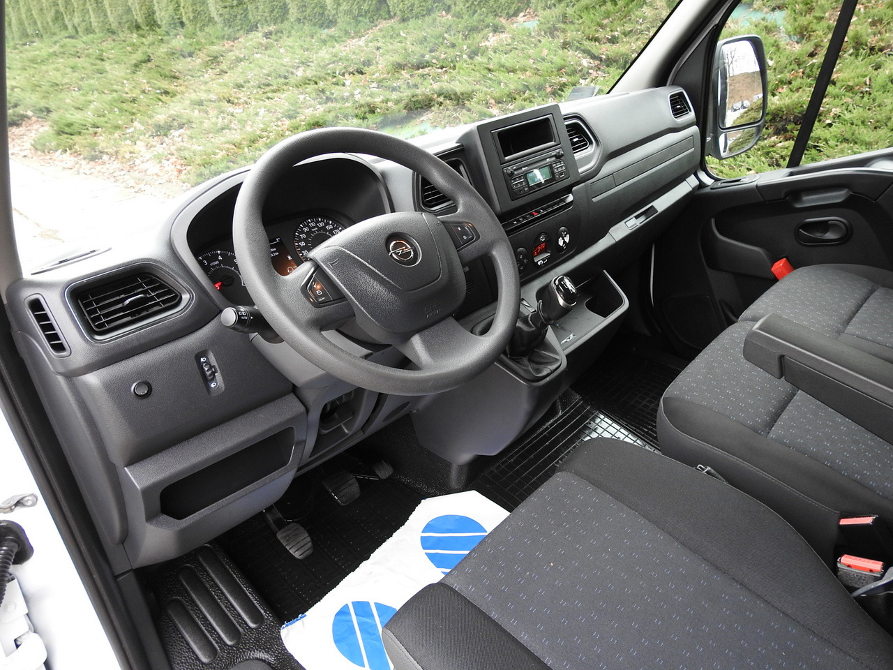 OPEL MOVANO TARPAULIN LIFT 10 PALLETS CRUISE CONTROL AIR CONDITIONING LED LIGHTS PNEUMATICS TWIN WHEELS 165HP - Plachtová dodávka: obrázok 2 OPEL MOVANO TARPAULIN LIFT 10 PALLETS CRUISE CONTROL AIR CONDITIONING LED LIGHTS PNEUMATICS TWIN WHEELS 165HP - Plachtová dodávka: obrázok 2