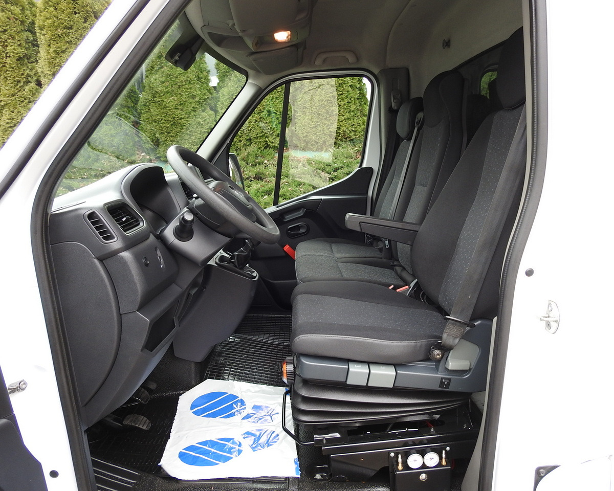 Plachtová dodávka OPEL MOVANO TARPAULIN LIFT 10 PALLETS CRUISE CONTROL AIR CONDITIONING LED LIGHTS PNEUMATICS TWIN WHEELS 165HP: obrázok 31 Plachtová dodávka OPEL MOVANO TARPAULIN LIFT 10 PALLETS CRUISE CONTROL AIR CONDITIONING LED LIGHTS PNEUMATICS TWIN WHEELS 165HP: obrázok 31