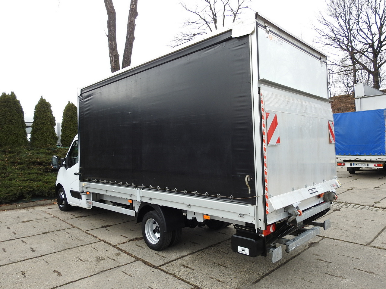 Plachtová dodávka OPEL MOVANO TARPAULIN LIFT 10 PALLETS CRUISE CONTROL AIR CONDITIONING LED LIGHTS PNEUMATICS TWIN WHEELS 165HP: obrázok 10 Plachtová dodávka OPEL MOVANO TARPAULIN LIFT 10 PALLETS CRUISE CONTROL AIR CONDITIONING LED LIGHTS PNEUMATICS TWIN WHEELS 165HP: obrázok 10