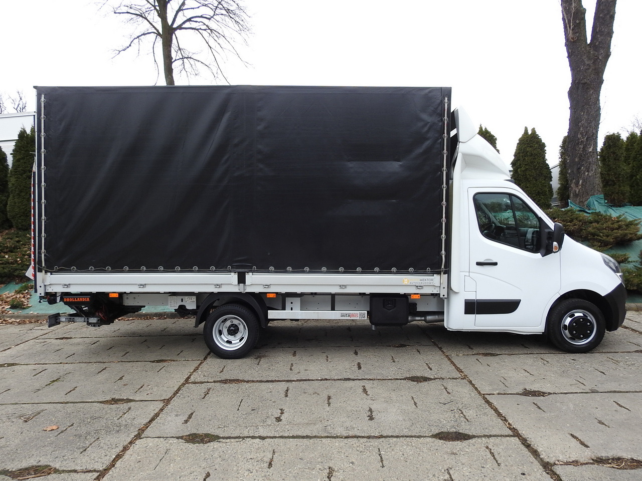 Plachtová dodávka OPEL MOVANO TARPAULIN LIFT 10 PALLETS CRUISE CONTROL AIR CONDITIONING LED LIGHTS PNEUMATICS TWIN WHEELS 165HP: obrázok 7 Plachtová dodávka OPEL MOVANO TARPAULIN LIFT 10 PALLETS CRUISE CONTROL AIR CONDITIONING LED LIGHTS PNEUMATICS TWIN WHEELS 165HP: obrázok 7