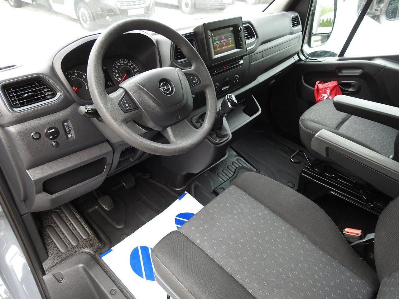 OPEL MOVANO TARPAULIN LIFT 9 PALLETS WEBASTO CRUISE CONTROL NAVIGATION LED LIGHTS PNEUMATICS AIR CONDITIONING 165HP - Plachtová dodávka: obrázok 2 OPEL MOVANO TARPAULIN LIFT 9 PALLETS WEBASTO CRUISE CONTROL NAVIGATION LED LIGHTS PNEUMATICS AIR CONDITIONING 165HP - Plachtová dodávka: obrázok 2