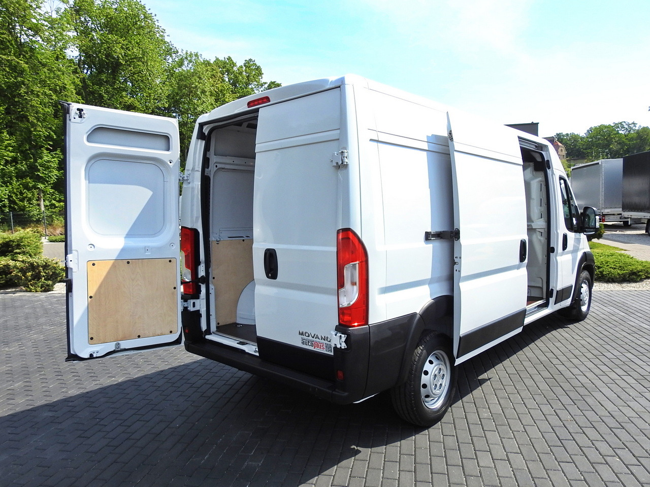 OPEL MOVANO VAN CRUISE CONTROL AIR CONDITIONING 140HP - Furgon: obrázok 3 OPEL MOVANO VAN CRUISE CONTROL AIR CONDITIONING 140HP - Furgon: obrázok 3