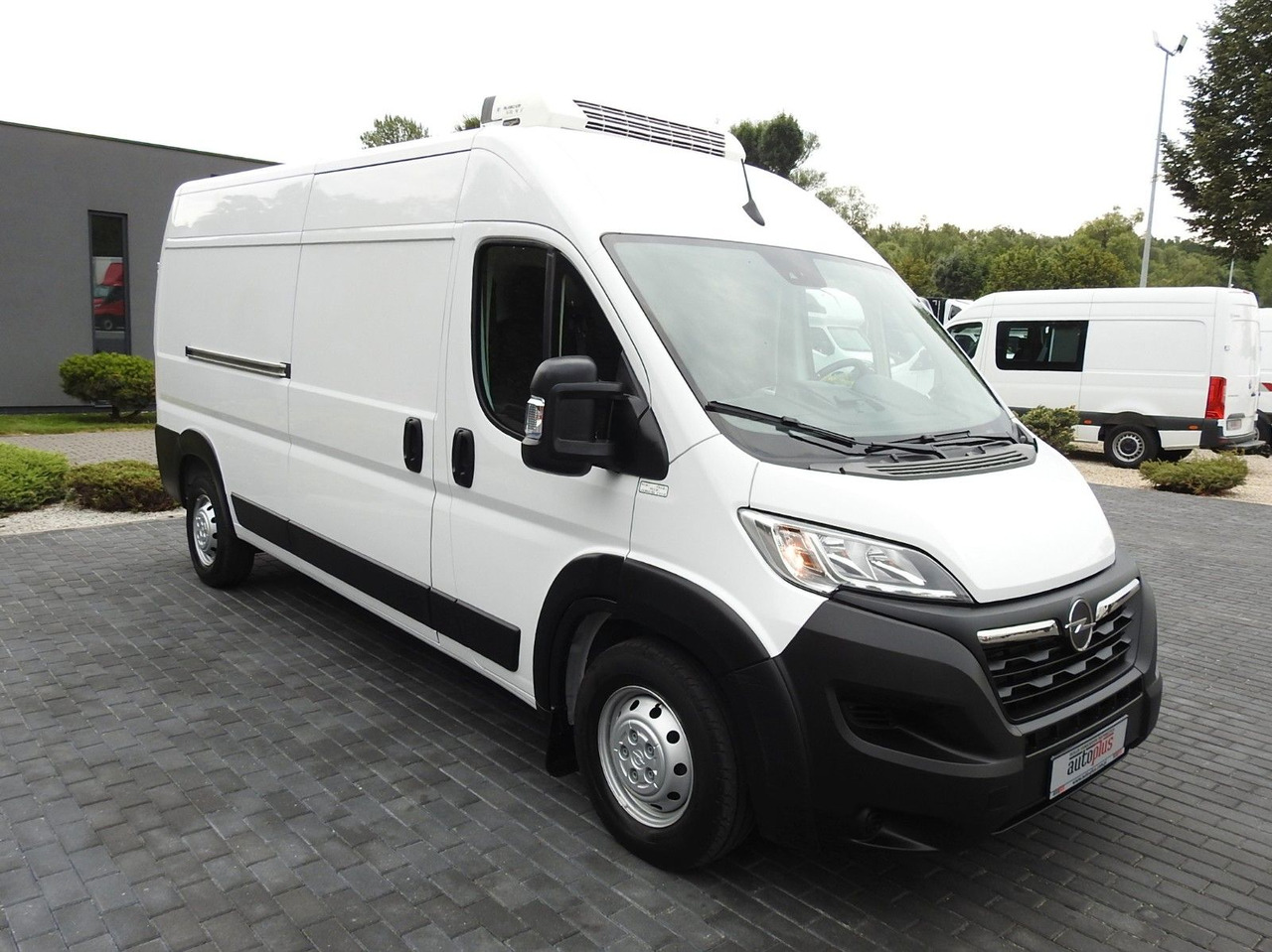Opel MOVANO KÜHLKASTENWAGEN 0*C HEIZFUNKTION Opel MOVANO KÜHLKASTENWAGEN 0*C HEIZFUNKTION - Chladiarenská dodávka: obrázok 4 Opel MOVANO KÜHLKASTENWAGEN 0*C HEIZFUNKTION Opel MOVANO KÜHLKASTENWAGEN 0*C HEIZFUNKTION - Chladiarenská dodávka: obrázok 4