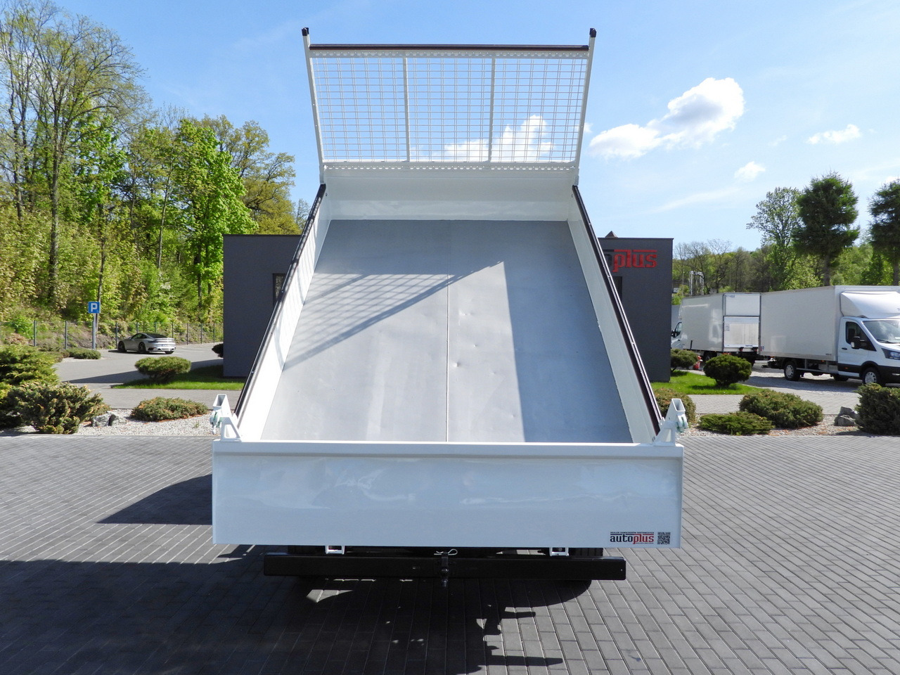 Dodávka sklápač PEUGEOT BOXER TIPPER DOUBLE CABIN DOKA 7 SEATS CRUISE CONTROL AIR CONDITIONING 140HP: obrázok 11 Dodávka sklápač PEUGEOT BOXER TIPPER DOUBLE CABIN DOKA 7 SEATS CRUISE CONTROL AIR CONDITIONING 140HP: obrázok 11