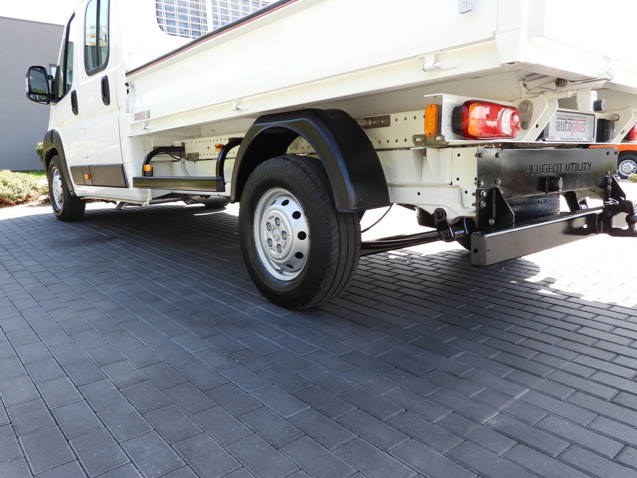 Dodávka sklápač PEUGEOT BOXER TIPPER DOUBLE CABIN DOKA 7 SEATS CRUISE CONTROL AIR CONDITIONING 140HP: obrázok 15 Dodávka sklápač PEUGEOT BOXER TIPPER DOUBLE CABIN DOKA 7 SEATS CRUISE CONTROL AIR CONDITIONING 140HP: obrázok 15