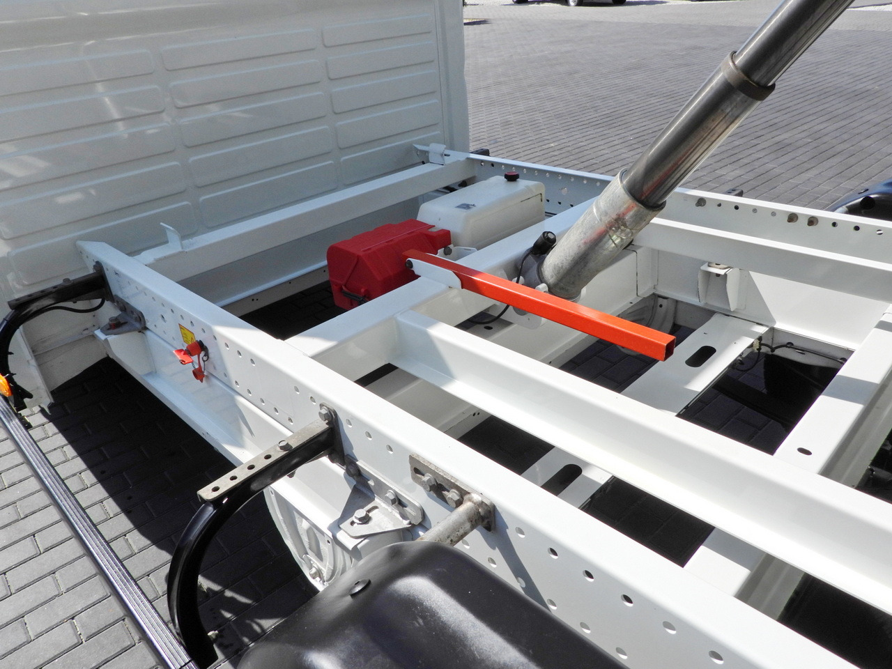 Dodávka sklápač PEUGEOT BOXER TIPPER DOUBLE CABIN DOKA 7 SEATS CRUISE CONTROL AIR CONDITIONING 140HP: obrázok 20 Dodávka sklápač PEUGEOT BOXER TIPPER DOUBLE CABIN DOKA 7 SEATS CRUISE CONTROL AIR CONDITIONING 140HP: obrázok 20