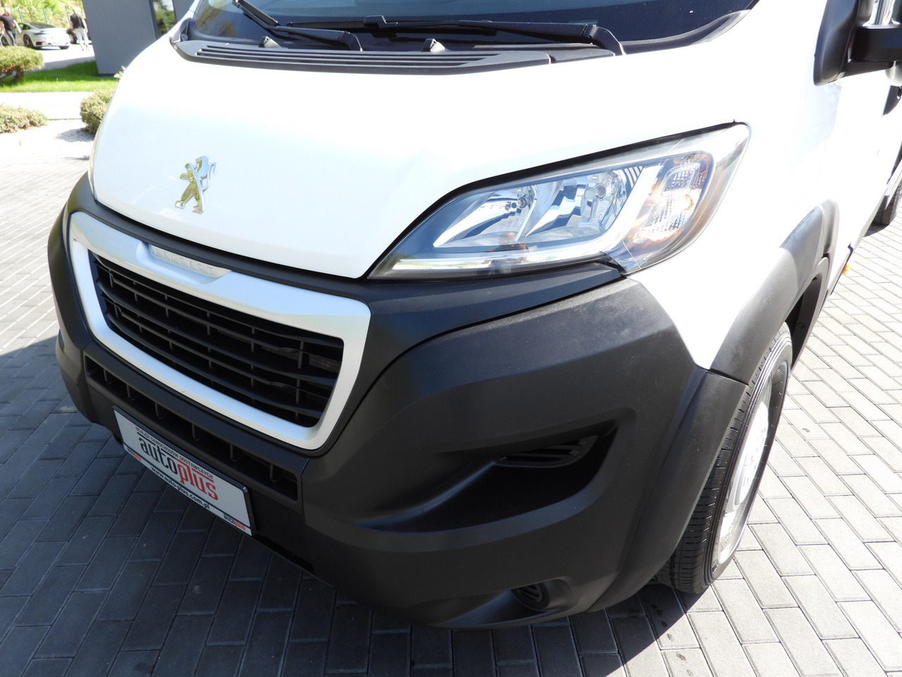 Dodávka sklápač PEUGEOT BOXER TIPPER DOUBLE CABIN DOKA 7 SEATS CRUISE CONTROL AIR CONDITIONING 140HP: obrázok 18 Dodávka sklápač PEUGEOT BOXER TIPPER DOUBLE CABIN DOKA 7 SEATS CRUISE CONTROL AIR CONDITIONING 140HP: obrázok 18