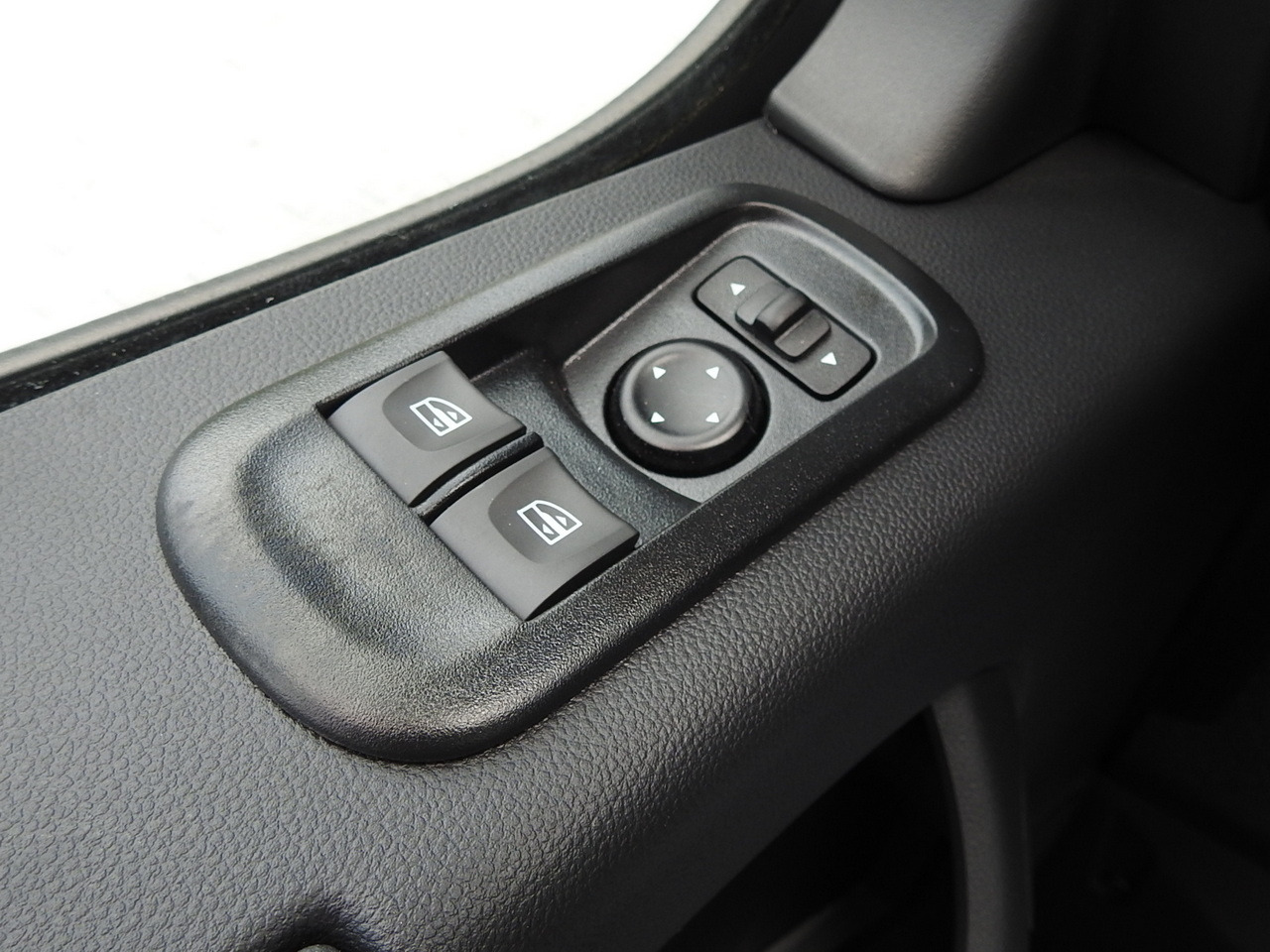 Nový Chladiarenská dodávka RENAULT MASTER NEW REGRIGERATOR BOX -10*C 8 PALLETS CRUISE CONTROL AIR CONDITIONING LED LIGHTS GUARANTEE 165HP: obrázok 29 Nový Chladiarenská dodávka RENAULT MASTER NEW REGRIGERATOR BOX -10*C 8 PALLETS CRUISE CONTROL AIR CONDITIONING LED LIGHTS GUARANTEE 165HP: obrázok 29