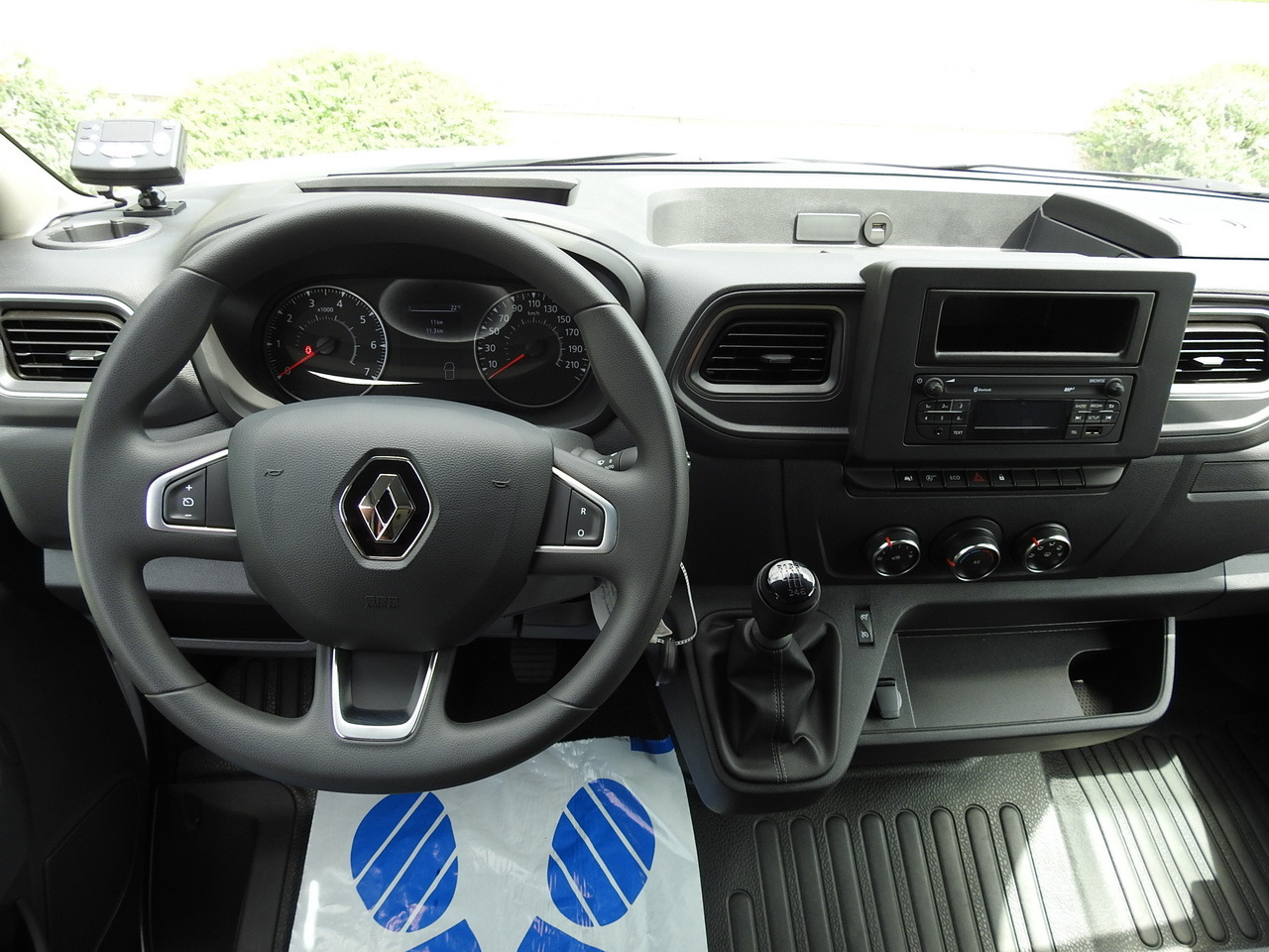 Nový Chladiarenská dodávka RENAULT MASTER NEW REGRIGERATOR BOX -10*C 8 PALLETS CRUISE CONTROL AIR CONDITIONING LED LIGHTS GUARANTEE 165HP: obrázok 30 Nový Chladiarenská dodávka RENAULT MASTER NEW REGRIGERATOR BOX -10*C 8 PALLETS CRUISE CONTROL AIR CONDITIONING LED LIGHTS GUARANTEE 165HP: obrázok 30