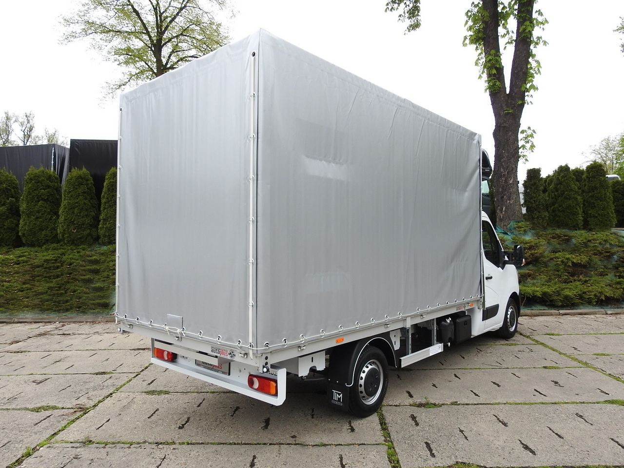 RENAULT MASTER NEW TARPAULIN 8 PALLETS CRUISE CONTROL LED LIGHTS AIR CONDITIONING 165HP - Plachtová dodávka: obrázok 3 RENAULT MASTER NEW TARPAULIN 8 PALLETS CRUISE CONTROL LED LIGHTS AIR CONDITIONING 165HP - Plachtová dodávka: obrázok 3