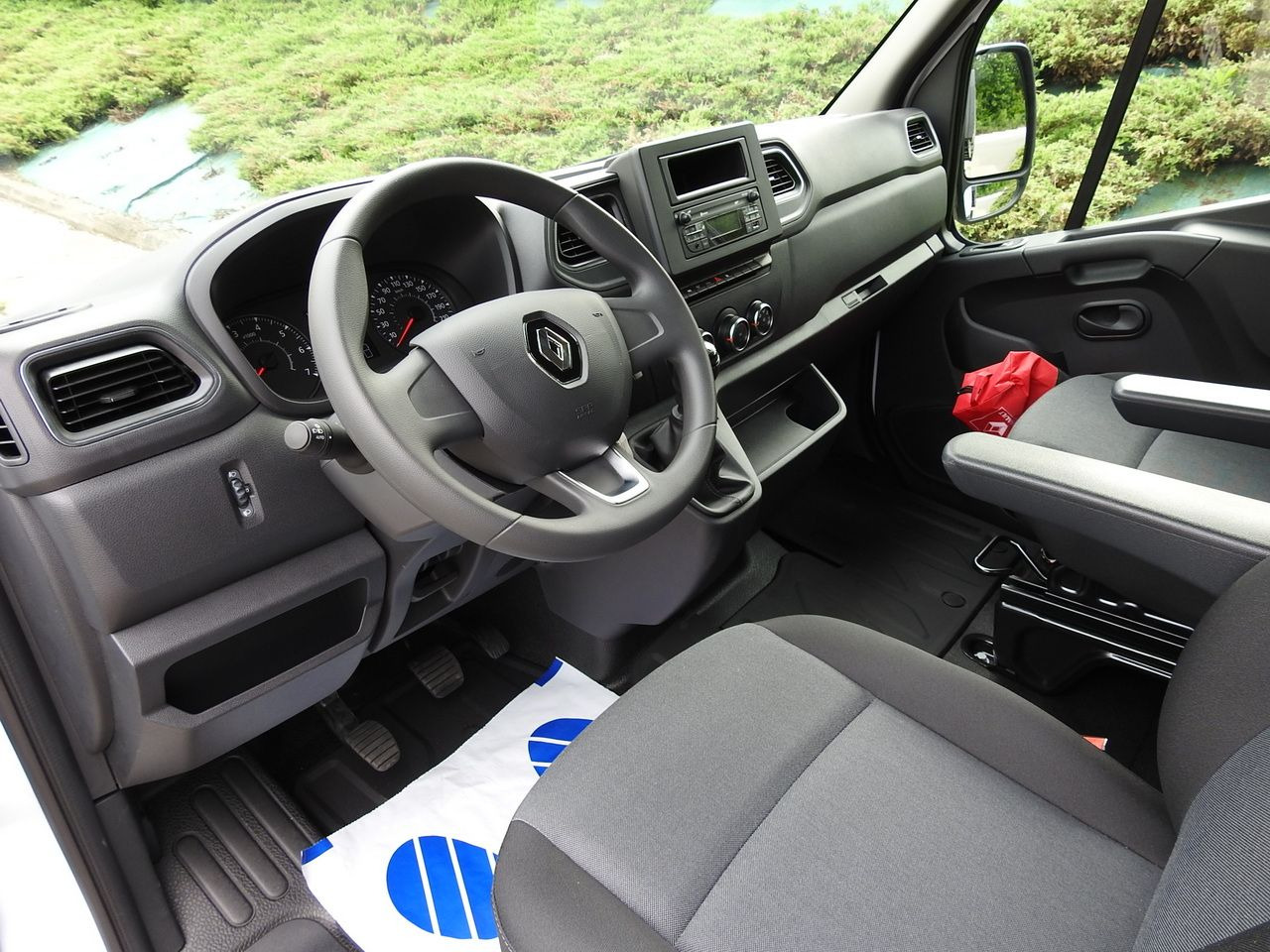 RENAULT MASTER - Dodávka sklápač: obrázok 2 RENAULT MASTER - Dodávka sklápač: obrázok 2