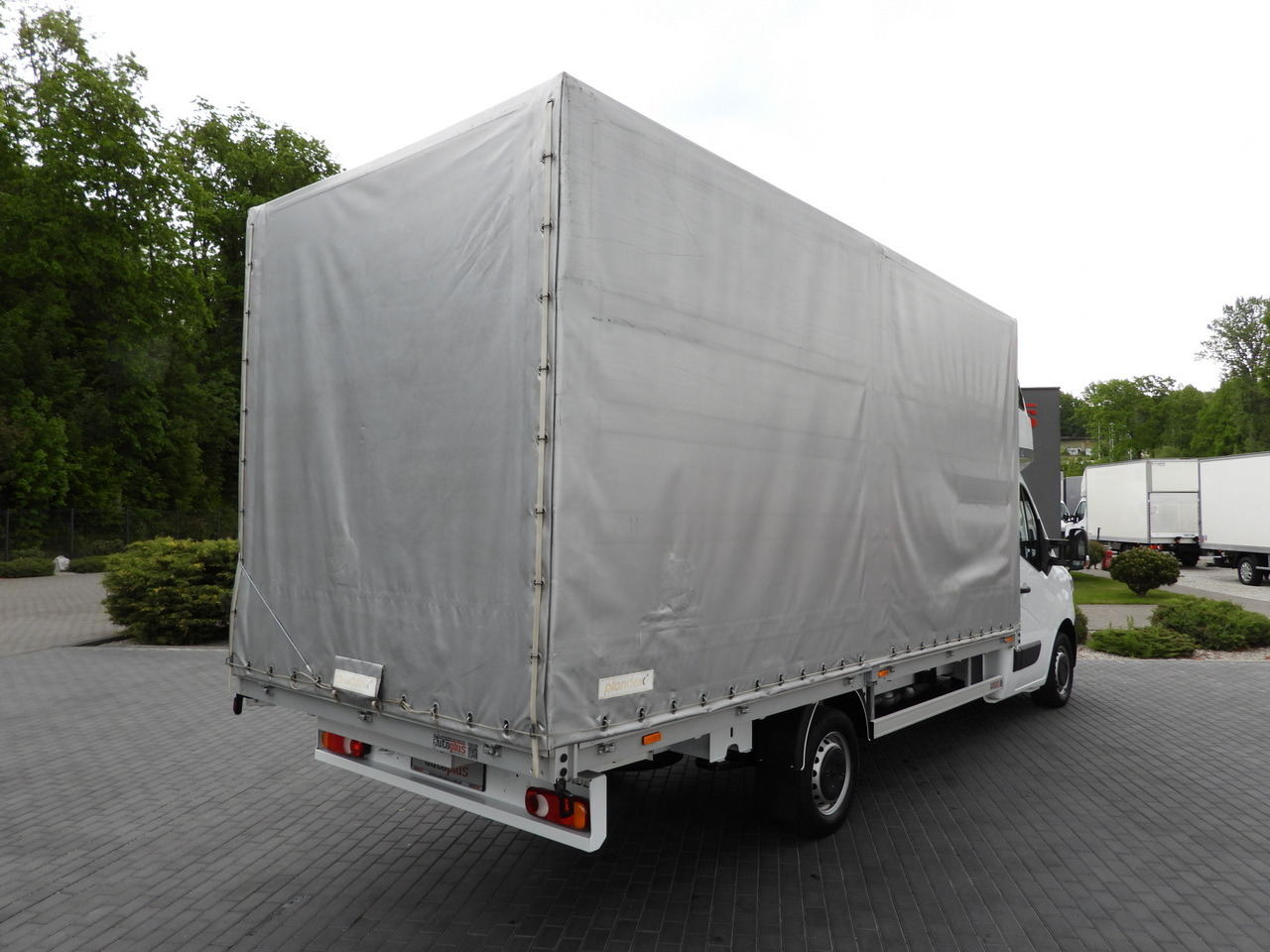 RENAULT MASTER TARPAULIN 10 PALLETS CRUISE CONTROL LED LIGHTS PNEUMATICS AIR CONDITIONING 165HP - Plachtová dodávka: obrázok 3 RENAULT MASTER TARPAULIN 10 PALLETS CRUISE CONTROL LED LIGHTS PNEUMATICS AIR CONDITIONING 165HP - Plachtová dodávka: obrázok 3