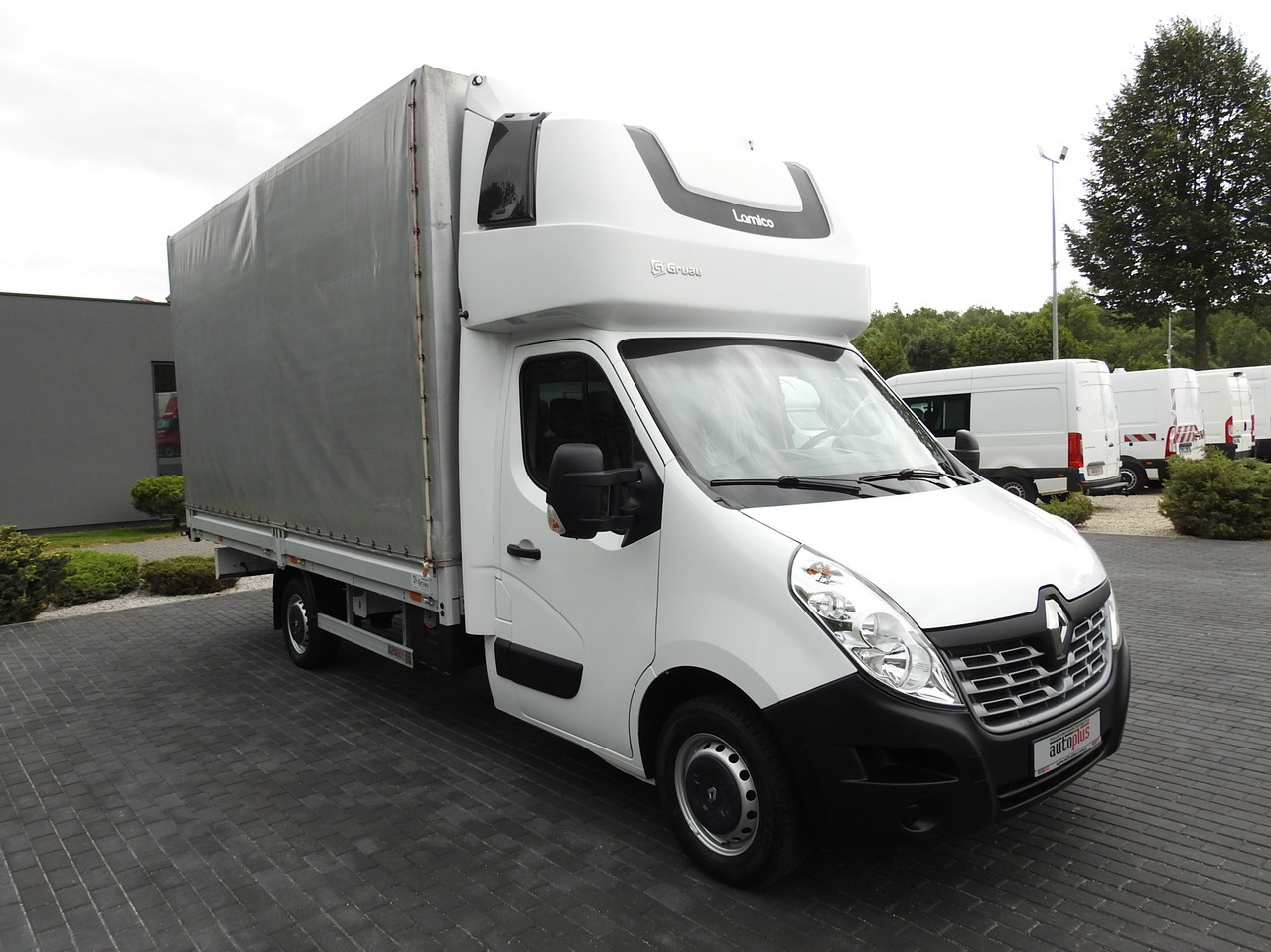 RENAULT MASTER TARPAULIN 10 PALLETS WEBASTO CRUISE CONTROL AIR CONDITIONING 170HP - Plachtová dodávka: obrázok 4 RENAULT MASTER TARPAULIN 10 PALLETS WEBASTO CRUISE CONTROL AIR CONDITIONING 170HP - Plachtová dodávka: obrázok 4