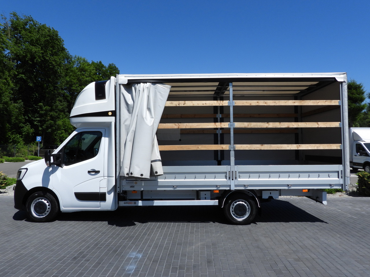 Plachtová dodávka RENAULT MASTER  TARPAULIN 10 PALLETS WEBASTO CRUISE CONTROL LED LIGHTS PNEUMATICS AIR CONDITIONING  165HP: obrázok 9