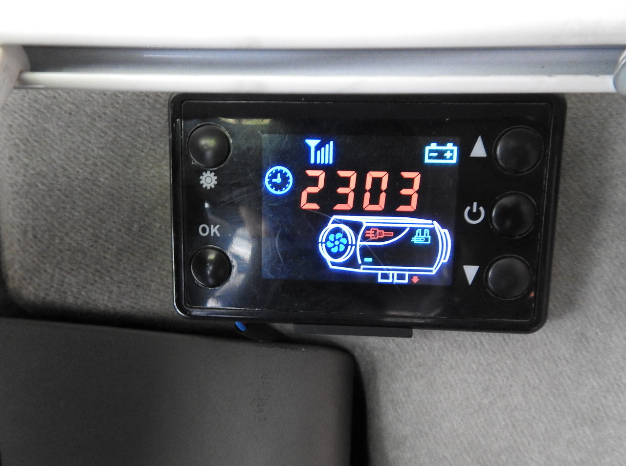 Plachtová dodávka RENAULT MASTER TARPAULIN 8 PALLETS WEBASTO CRUISE CONTROL NAVIGATION AIR CONDITIONING PNEUMATICS 170HP: obrázok 35 Plachtová dodávka RENAULT MASTER TARPAULIN 8 PALLETS WEBASTO CRUISE CONTROL NAVIGATION AIR CONDITIONING PNEUMATICS 170HP: obrázok 35