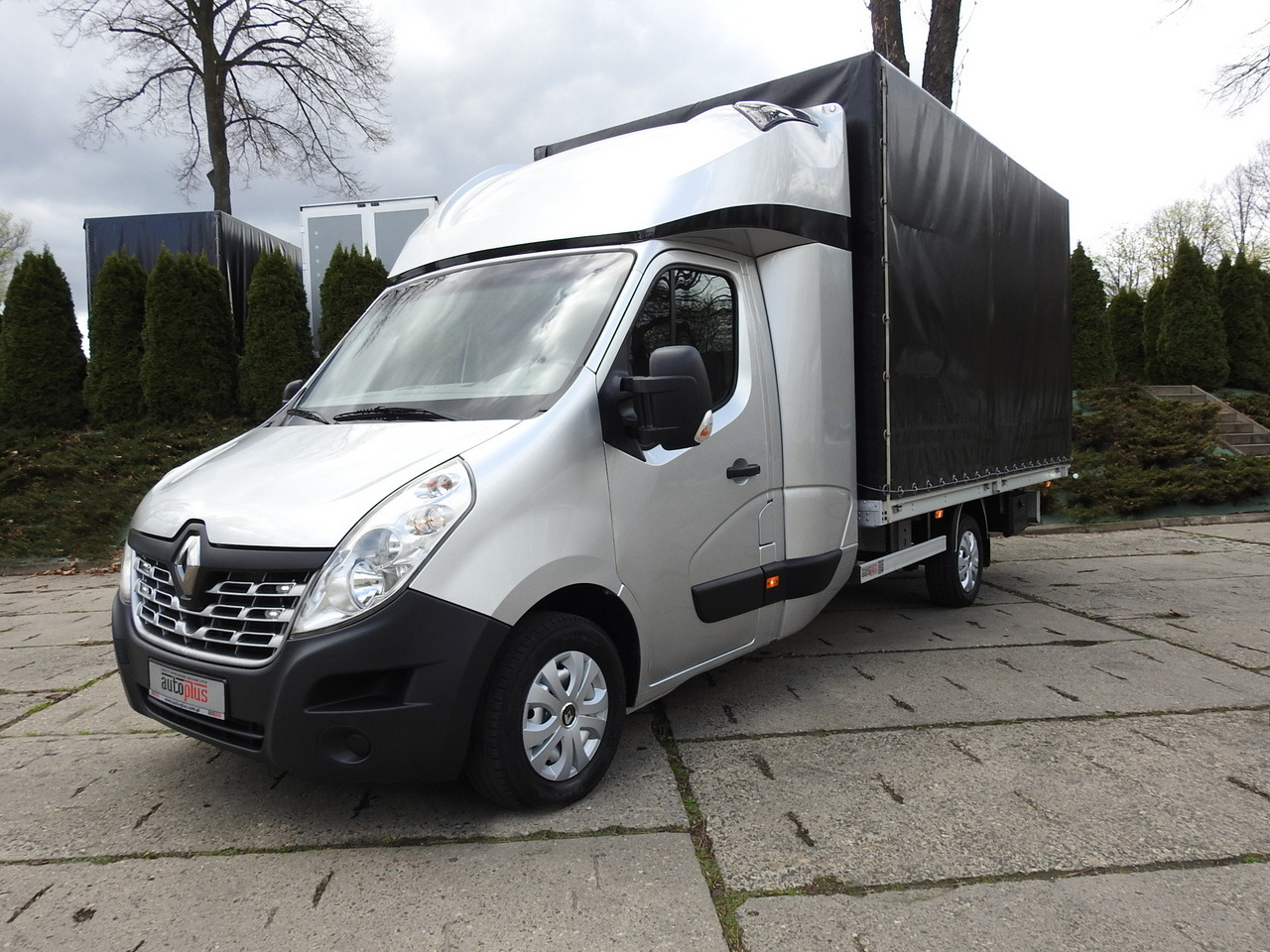 Plachtová dodávka RENAULT MASTER TARPAULIN 8 PALLETS WEBASTO CRUISE CONTROL NAVIGATION AIR CONDITIONING PNEUMATICS 170HP: obrázok 20 Plachtová dodávka RENAULT MASTER TARPAULIN 8 PALLETS WEBASTO CRUISE CONTROL NAVIGATION AIR CONDITIONING PNEUMATICS 170HP: obrázok 20