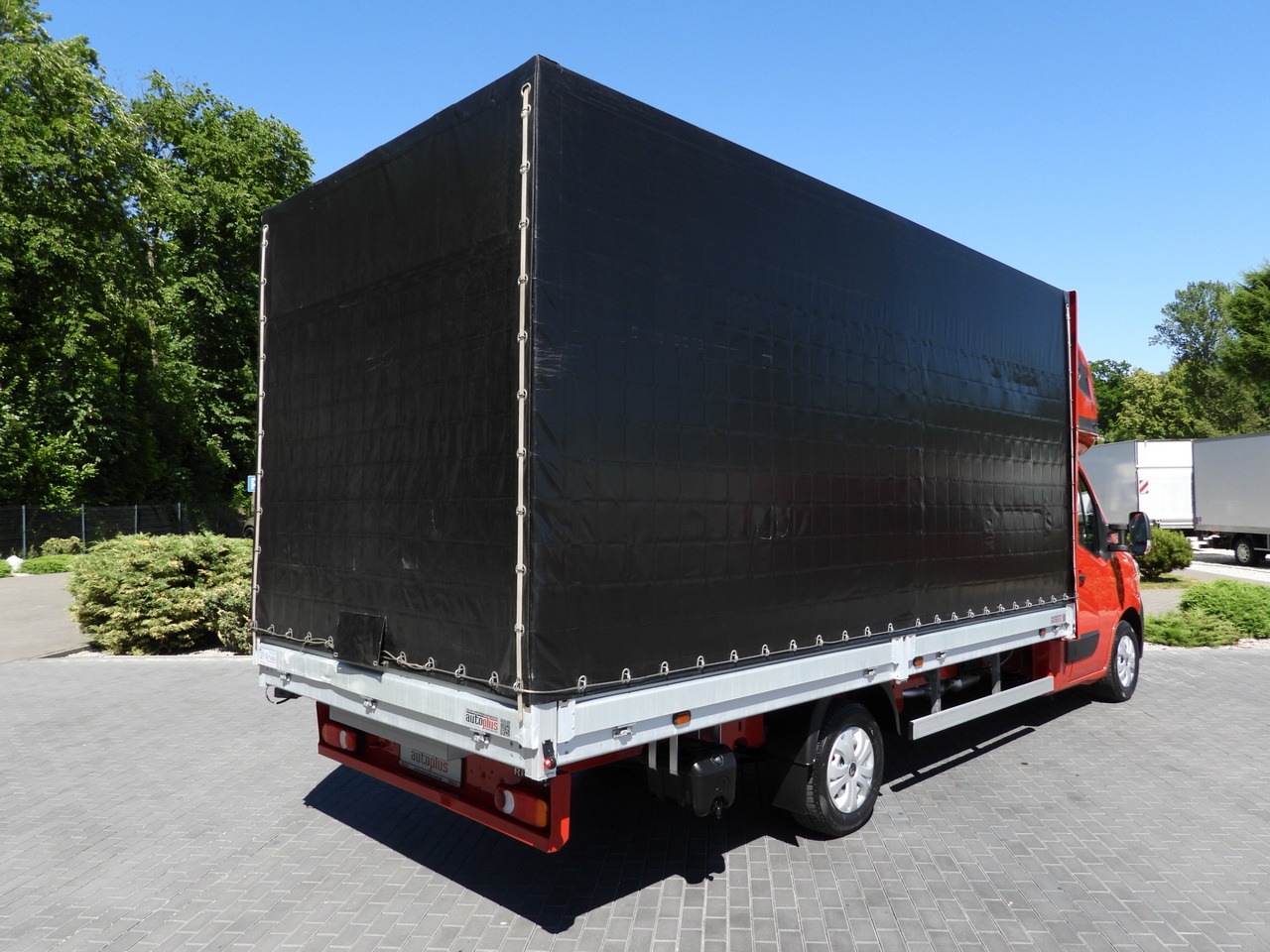 RENAULT MASTER TARPAULIN WEBASTO CRUISE CONTROL LED LIGHTS PNEUMATICS AIR CONDITIONING 165HP - Plachtová dodávka: obrázok 3 RENAULT MASTER TARPAULIN WEBASTO CRUISE CONTROL LED LIGHTS PNEUMATICS AIR CONDITIONING 165HP - Plachtová dodávka: obrázok 3