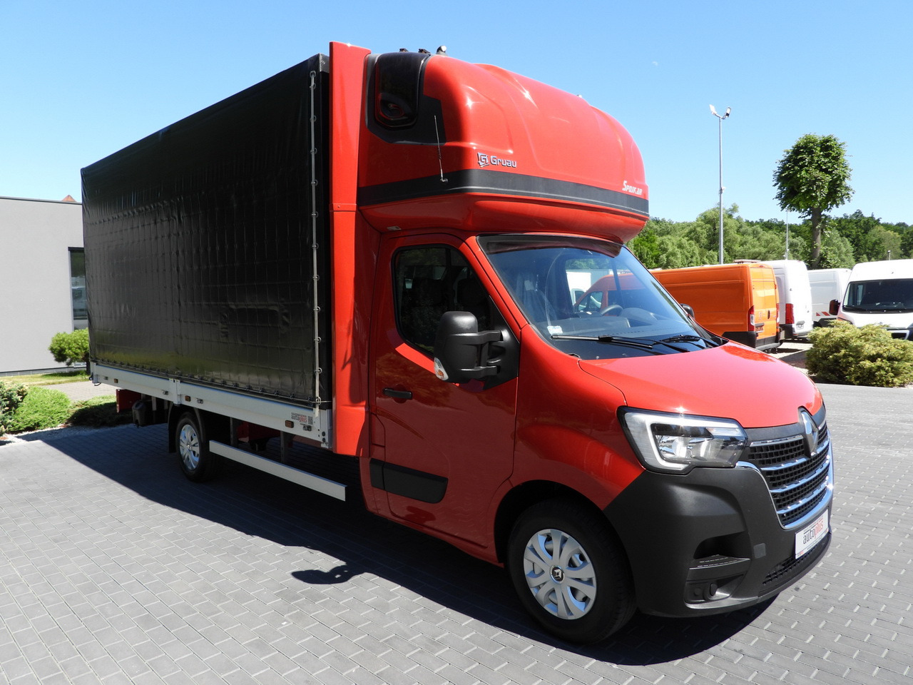 RENAULT MASTER TARPAULIN WEBASTO CRUISE CONTROL LED LIGHTS PNEUMATICS AIR CONDITIONING 165HP - Plachtová dodávka: obrázok 4 RENAULT MASTER TARPAULIN WEBASTO CRUISE CONTROL LED LIGHTS PNEUMATICS AIR CONDITIONING 165HP - Plachtová dodávka: obrázok 4