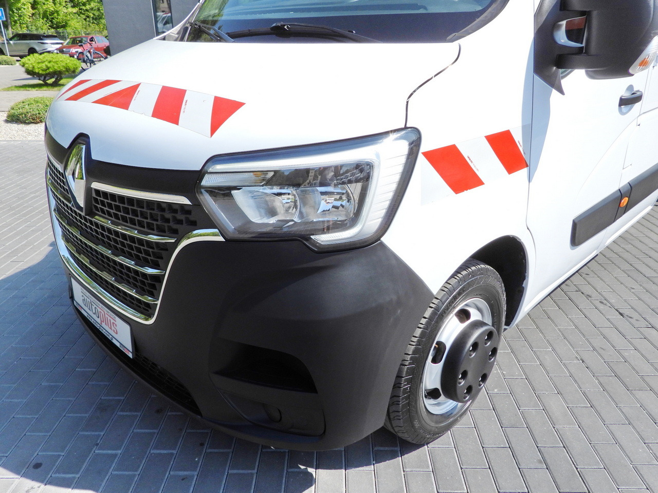 Dodávka sklápač RENAULT MASTER TIPPER DOUBLE CABIN DOKA 6 SEATS CRUISE CONTROL LED LIGHTS TWIN WHEELS AIR CONDITIONING 130HP: obrázok 18 Dodávka sklápač RENAULT MASTER TIPPER DOUBLE CABIN DOKA 6 SEATS CRUISE CONTROL LED LIGHTS TWIN WHEELS AIR CONDITIONING 130HP: obrázok 18