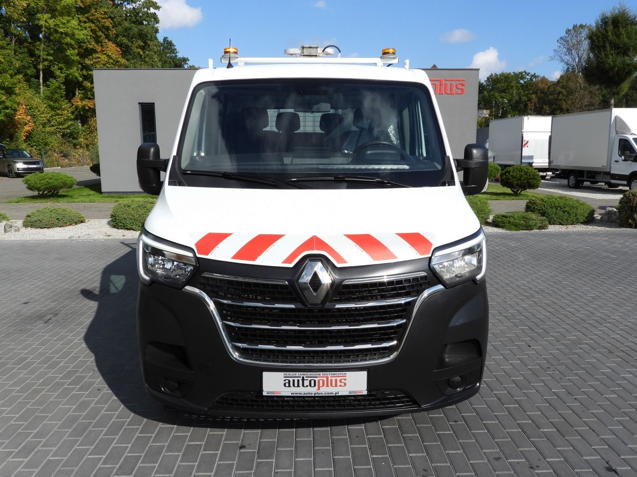 RENAULT MASTER TIPPER DOUBLE CABIN DOKA 6 SEATS CRUISE CONTROL LED LIGHTS TWIN WHEELS AIR CONDITIONING 165HP - Dodávka sklápač: obrázok 5 RENAULT MASTER TIPPER DOUBLE CABIN DOKA 6 SEATS CRUISE CONTROL LED LIGHTS TWIN WHEELS AIR CONDITIONING 165HP - Dodávka sklápač: obrázok 5