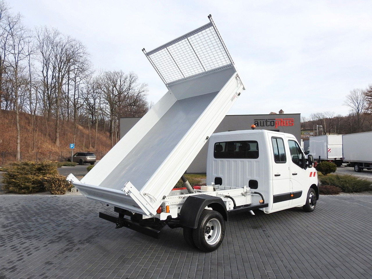 Renault MASTER KIPPER DOPPELKABINE DOKA 6 SITZE TEMPOMAT - Dodávka sklápač, Dodávkа s dvojitou kabínou: obrázok 3 Renault MASTER KIPPER DOPPELKABINE DOKA 6 SITZE TEMPOMAT - Dodávka sklápač, Dodávkа s dvojitou kabínou: obrázok 3