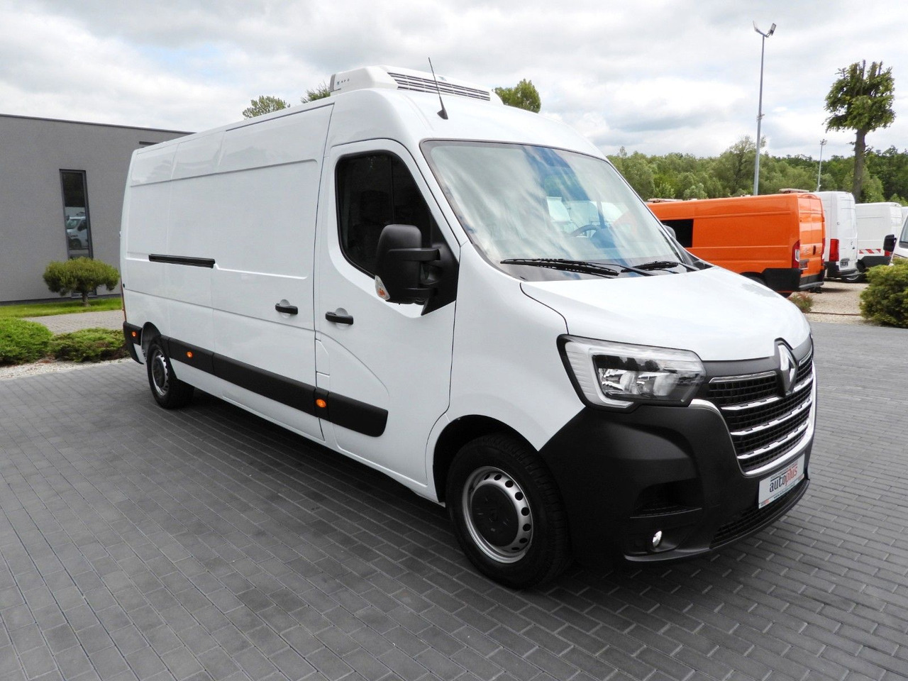 Renault MASTER KÜHLKASTENWAGEN -5*C TEMPOMAT NAVIGATION - Chladiarenská dodávka: obrázok 4 Renault MASTER KÜHLKASTENWAGEN -5*C TEMPOMAT NAVIGATION - Chladiarenská dodávka: obrázok 4