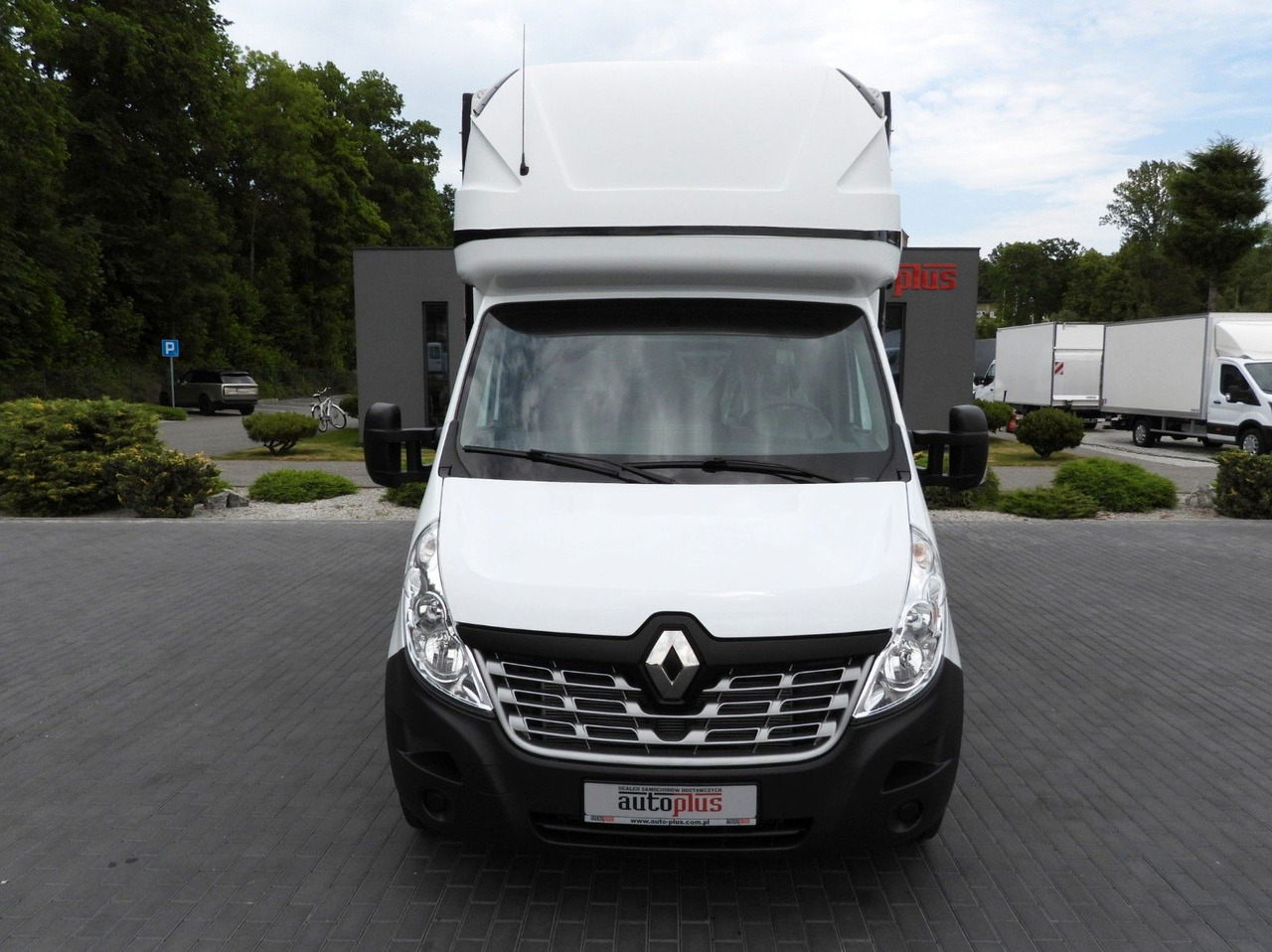 Renault MASTER PRITSCHE PLANE 8 PALETTEN WEBASTO - Plachtová dodávka: obrázok 5 Renault MASTER PRITSCHE PLANE 8 PALETTEN WEBASTO - Plachtová dodávka: obrázok 5