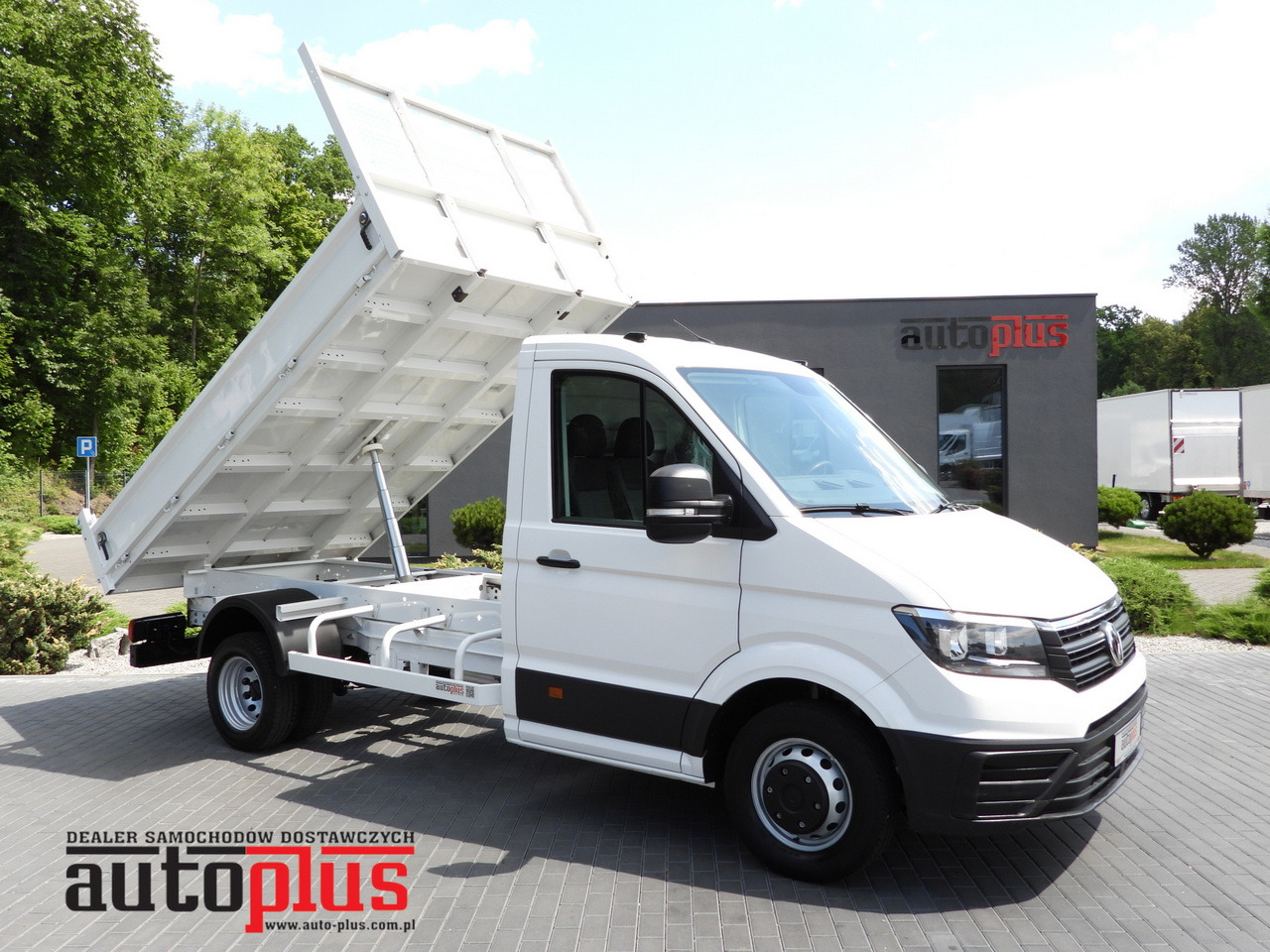 VOLKSWAGEN CRAFTER TIPPER CRUISE CONTROL TWIN WHEELS AIR CONDITIONING 180HP - Dodávka sklápač: obrázok 1 VOLKSWAGEN CRAFTER TIPPER CRUISE CONTROL TWIN WHEELS AIR CONDITIONING 180HP - Dodávka sklápač: obrázok 1