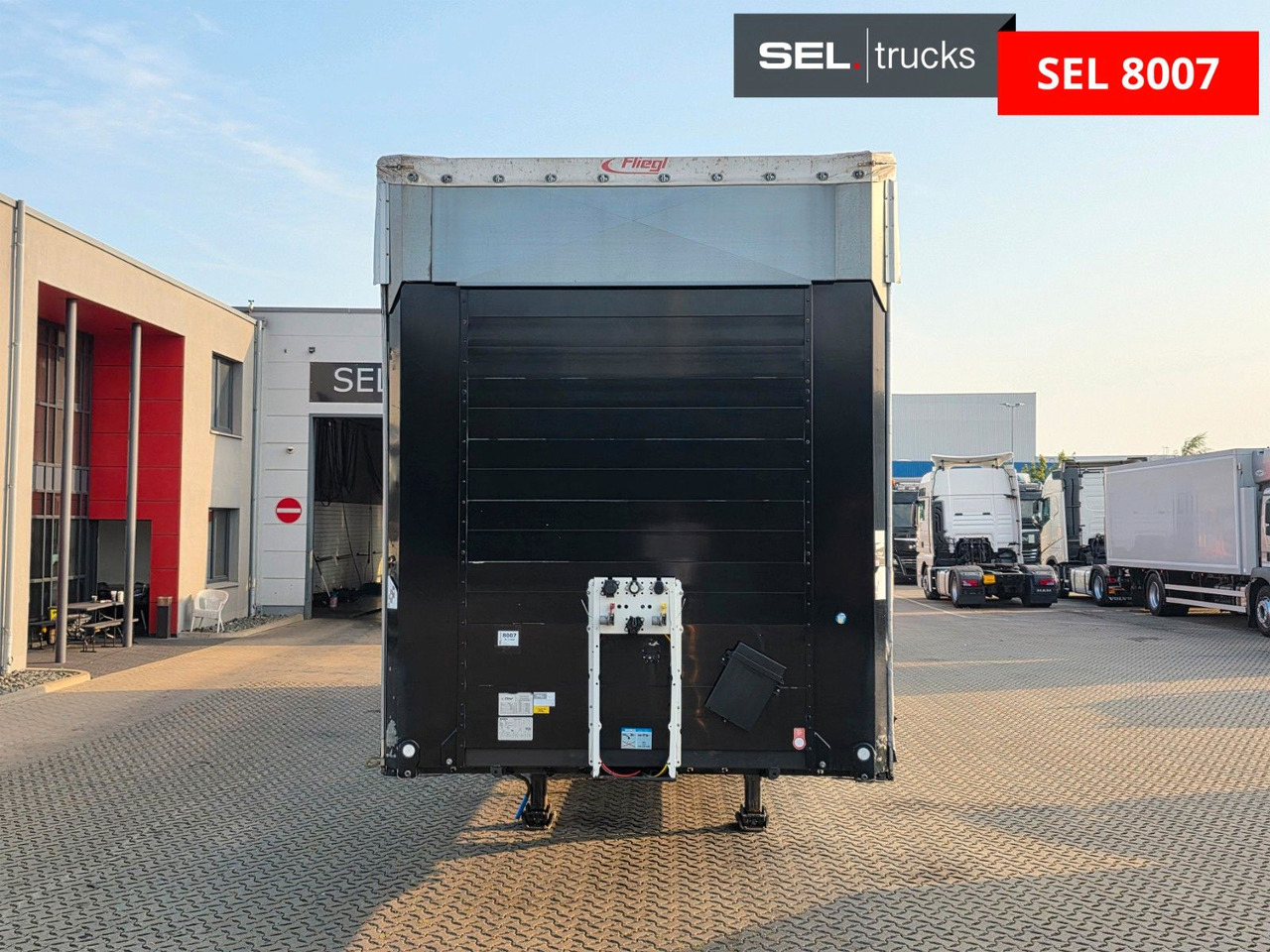 Fliegl SDS01 / Hubdach / EDSCHA / Mega / Liftachse - Plachtový náves: obrázok 2 Fliegl SDS01 / Hubdach / EDSCHA / Mega / Liftachse - Plachtový náves: obrázok 2