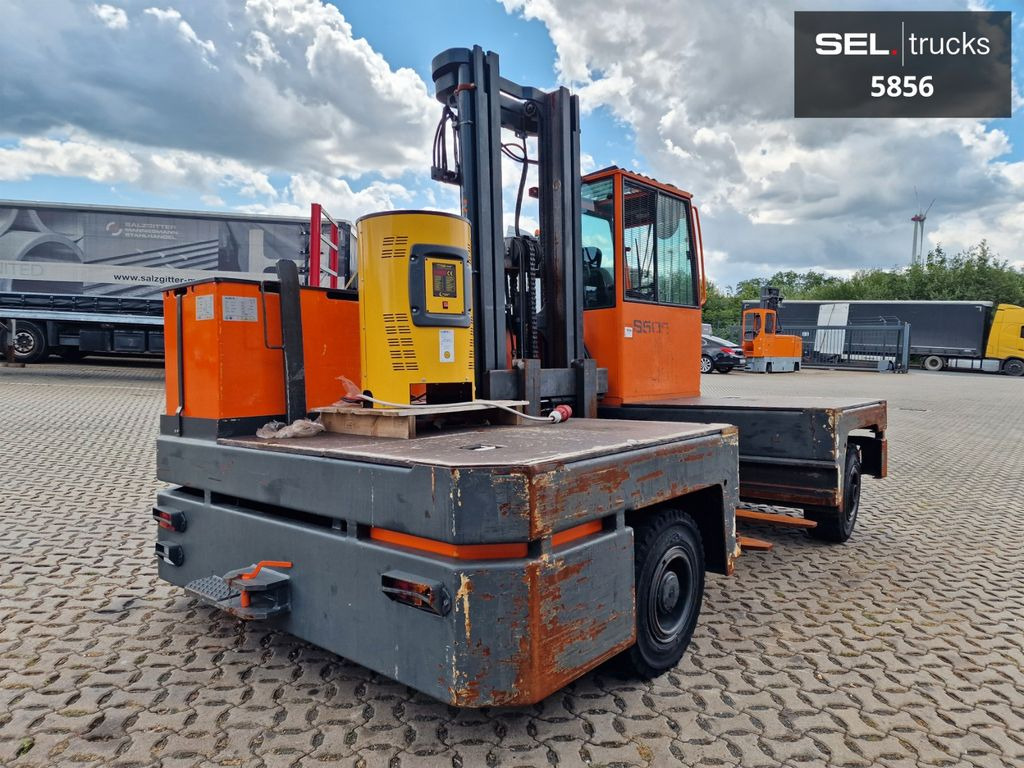 Hubtex S50E Seiten Stapler / 2011 / 9.086 h Hubtex S50E Seiten Stapler / 2011 / 9.086 h - Bočný nakladač: obrázok 5 Hubtex S50E Seiten Stapler / 2011 / 9.086 h Hubtex S50E Seiten Stapler / 2011 / 9.086 h - Bočný nakladač: obrázok 5