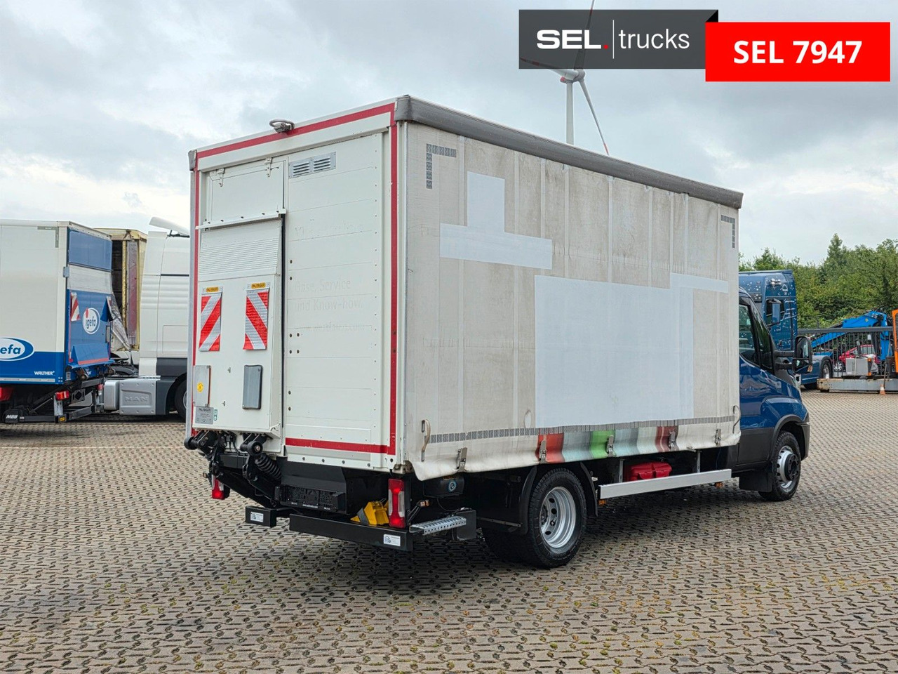 Iveco Daily 70C18 Hi-Matic / Ladebordwand / 3 Sitzen - Plachtová dodávka: obrázok 5 Iveco Daily 70C18 Hi-Matic / Ladebordwand / 3 Sitzen - Plachtová dodávka: obrázok 5