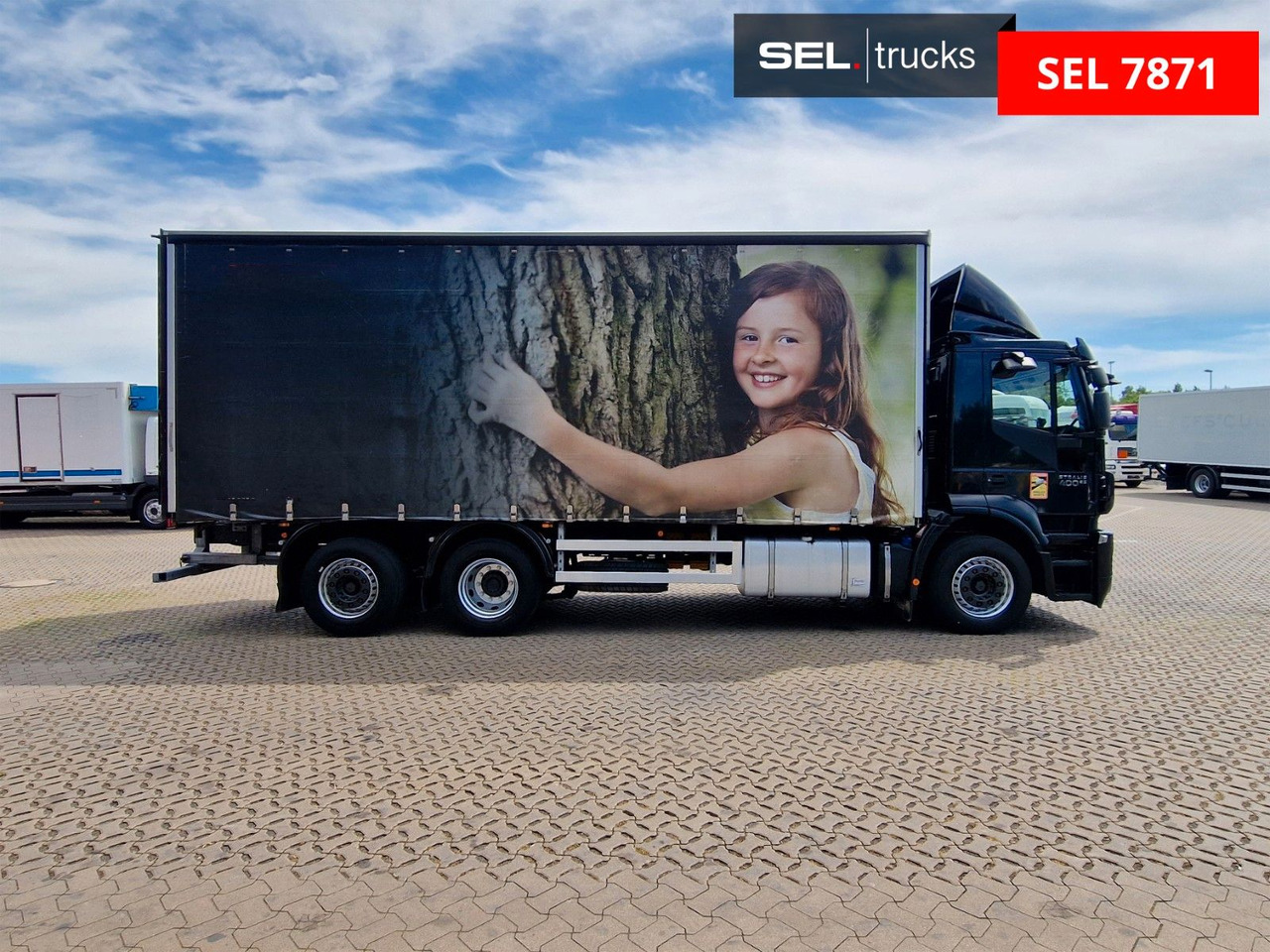 Iveco Stralis 400 / Staplerhalterung / Lenk-Liftachse - Plachtové nákladné vozidlo: obrázok 4 Iveco Stralis 400 / Staplerhalterung / Lenk-Liftachse - Plachtové nákladné vozidlo: obrázok 4