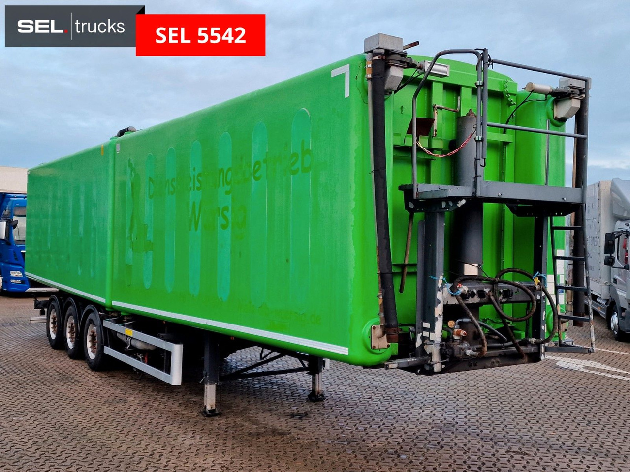 Kempf Duales Transportsyst.: Schüttgüter+Flüssikeiten Kempf Duales Transportsyst.: Schüttgüter+Flüssikeiten - Náves sklápěcí: obrázok 3 Kempf Duales Transportsyst.: Schüttgüter+Flüssikeiten Kempf Duales Transportsyst.: Schüttgüter+Flüssikeiten - Náves sklápěcí: obrázok 3