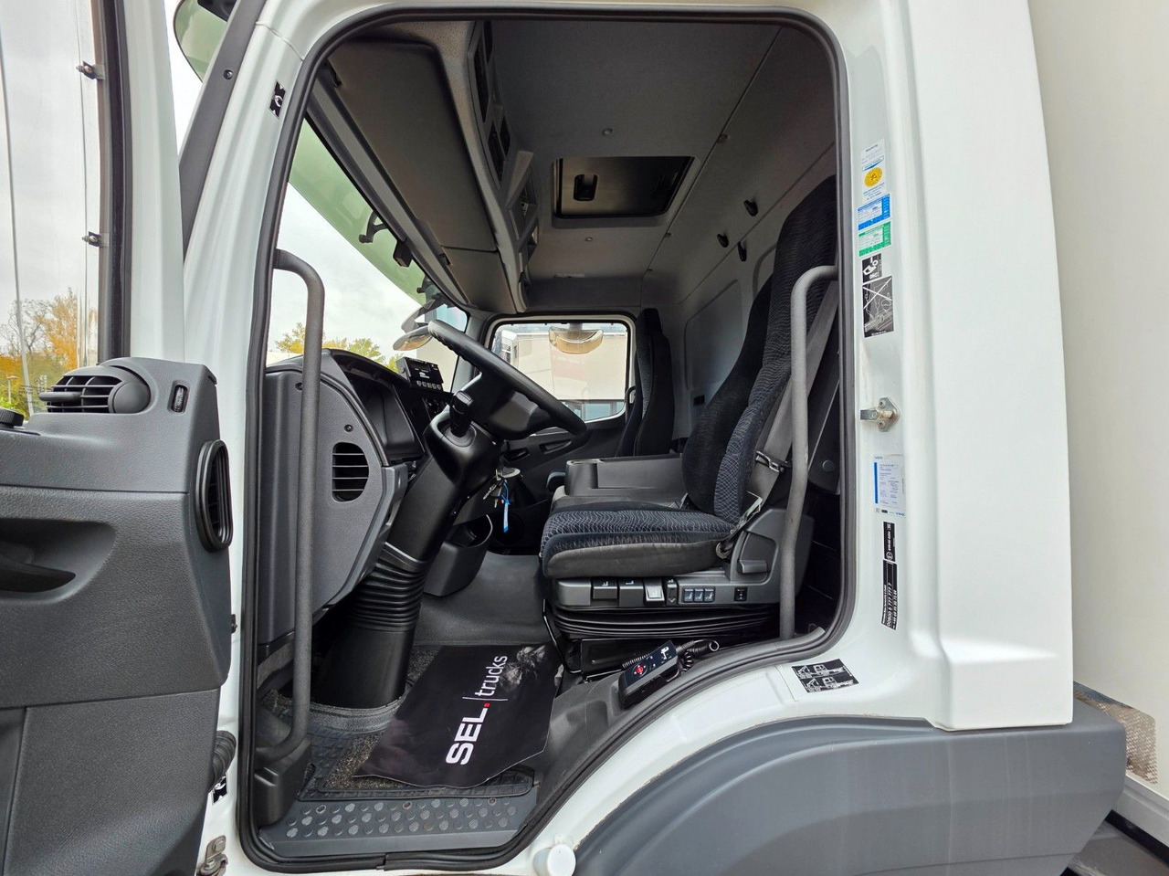 Chladirenské nákladné vozidlo Mercedes-Benz Atego 1523 / LBW / ROHRBAHN/ Carrier: obrázok 30 Chladirenské nákladné vozidlo Mercedes-Benz Atego 1523 / LBW / ROHRBAHN/ Carrier: obrázok 30