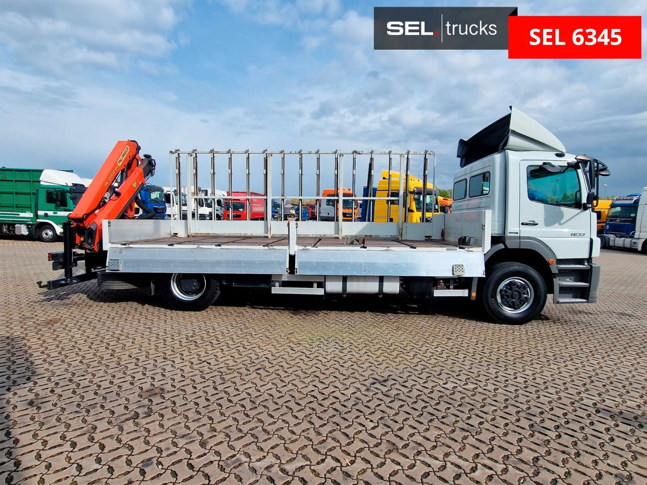 Mercedes-Benz Axor 1833L / Palfinger PK 12002-EH / GLAS - Auto s hydraulickou rukou: obrázok 4 Mercedes-Benz Axor 1833L / Palfinger PK 12002-EH / GLAS - Auto s hydraulickou rukou: obrázok 4