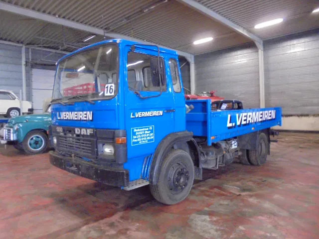 DAF 1300 DNTD - Valníkový/ Plošinový nákladný automobil: obrázok 1 DAF 1300 DNTD - Valníkový/ Plošinový nákladný automobil: obrázok 1