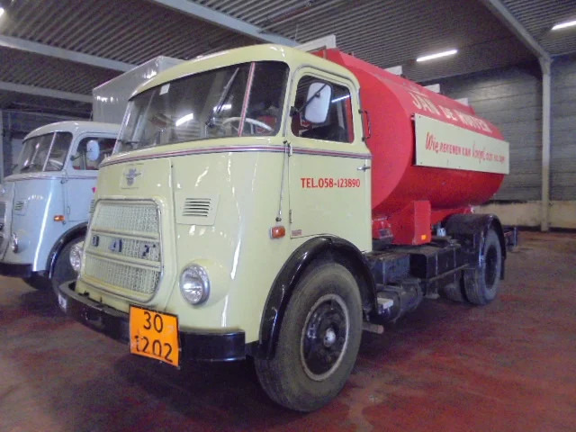 DAF 1600 A1600DF 360 - Cisternové vozidlo: obrázok 1 DAF 1600 A1600DF 360 - Cisternové vozidlo: obrázok 1