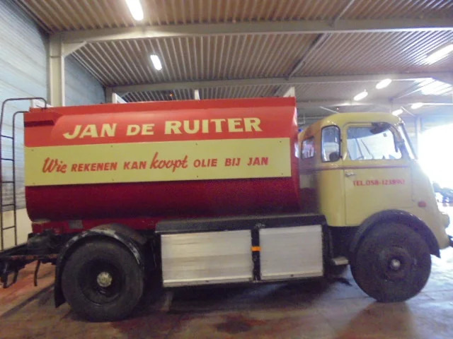 DAF 1600 A1600DF 360 - Cisternové vozidlo: obrázok 5 DAF 1600 A1600DF 360 - Cisternové vozidlo: obrázok 5