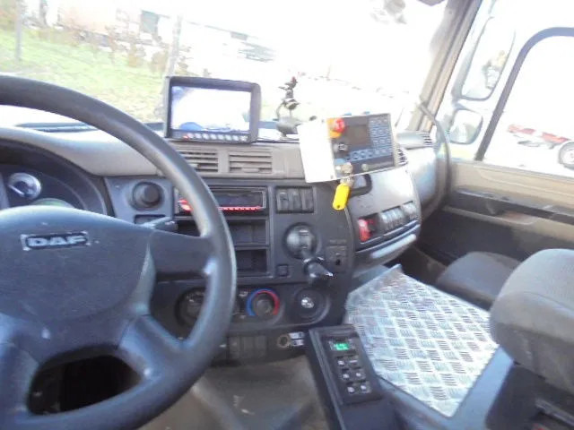 Auto na odvoz odpadu DAF CF 250: obrázok 12 Auto na odvoz odpadu DAF CF 250: obrázok 12